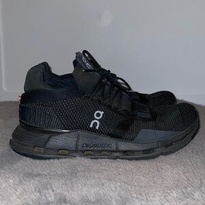 On cloudnova running shoes Wms 8